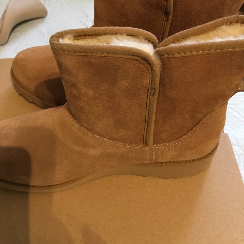 Almost Brand new Kristin Uggs for sale!